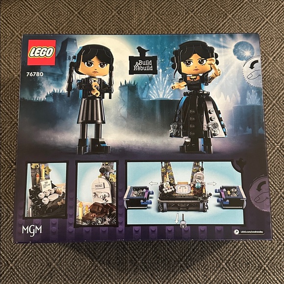 LEGO Wednesday Addams Set - Black and White - Picture 3 of 5